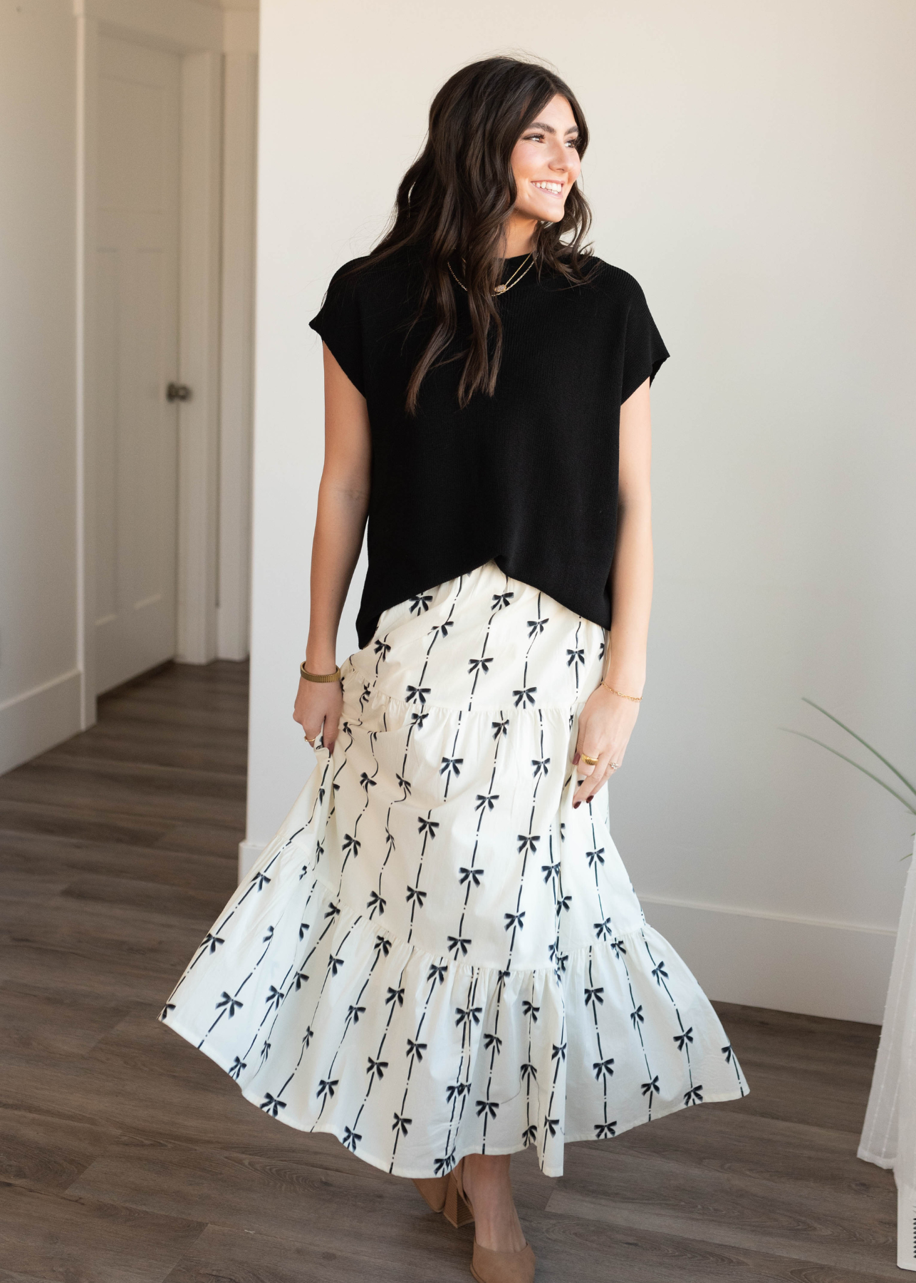 Long ivory bow printed skirt