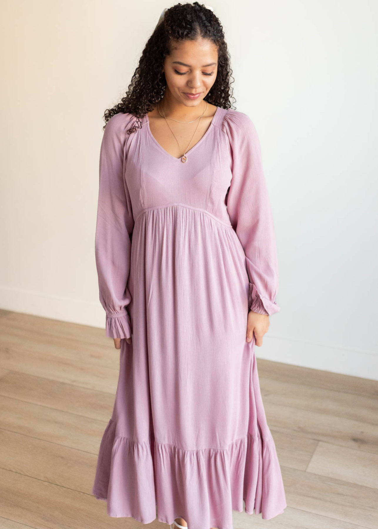 Mauve ruffle dress with long sleeves and high waist