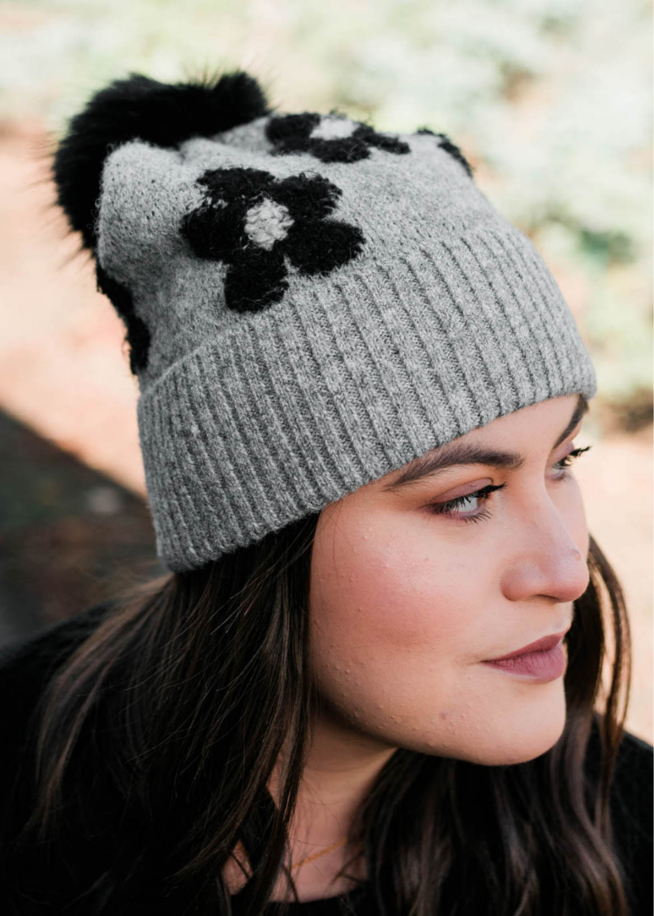 Heather light grey daisy C.C Beanie