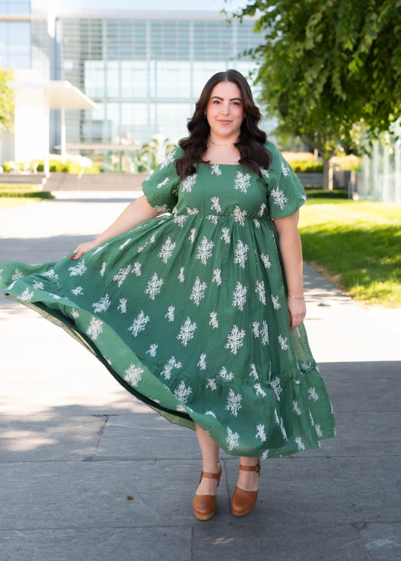 Sqaure neck plus size emerald green embroidered dress