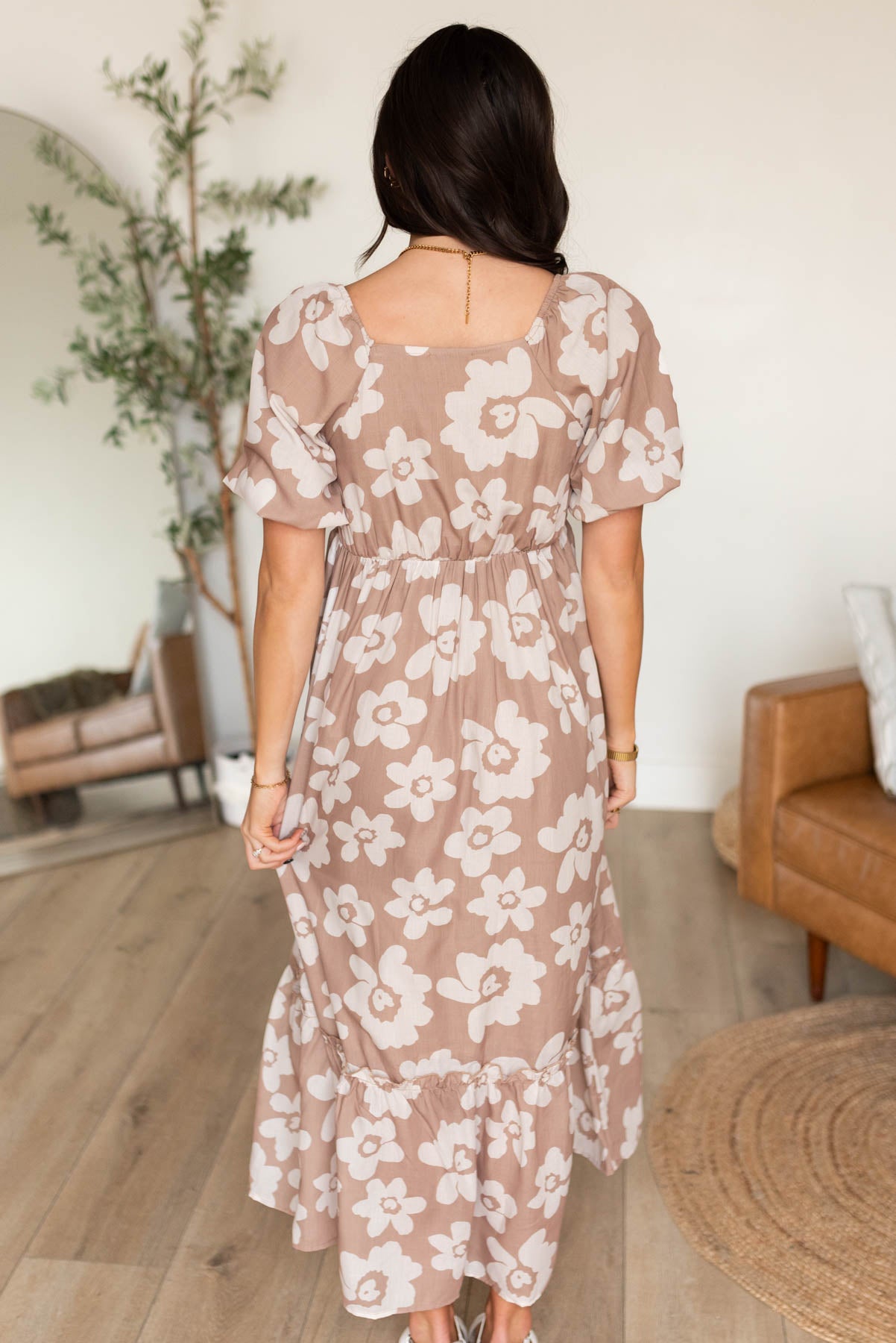 Back view of the taupe floral dress