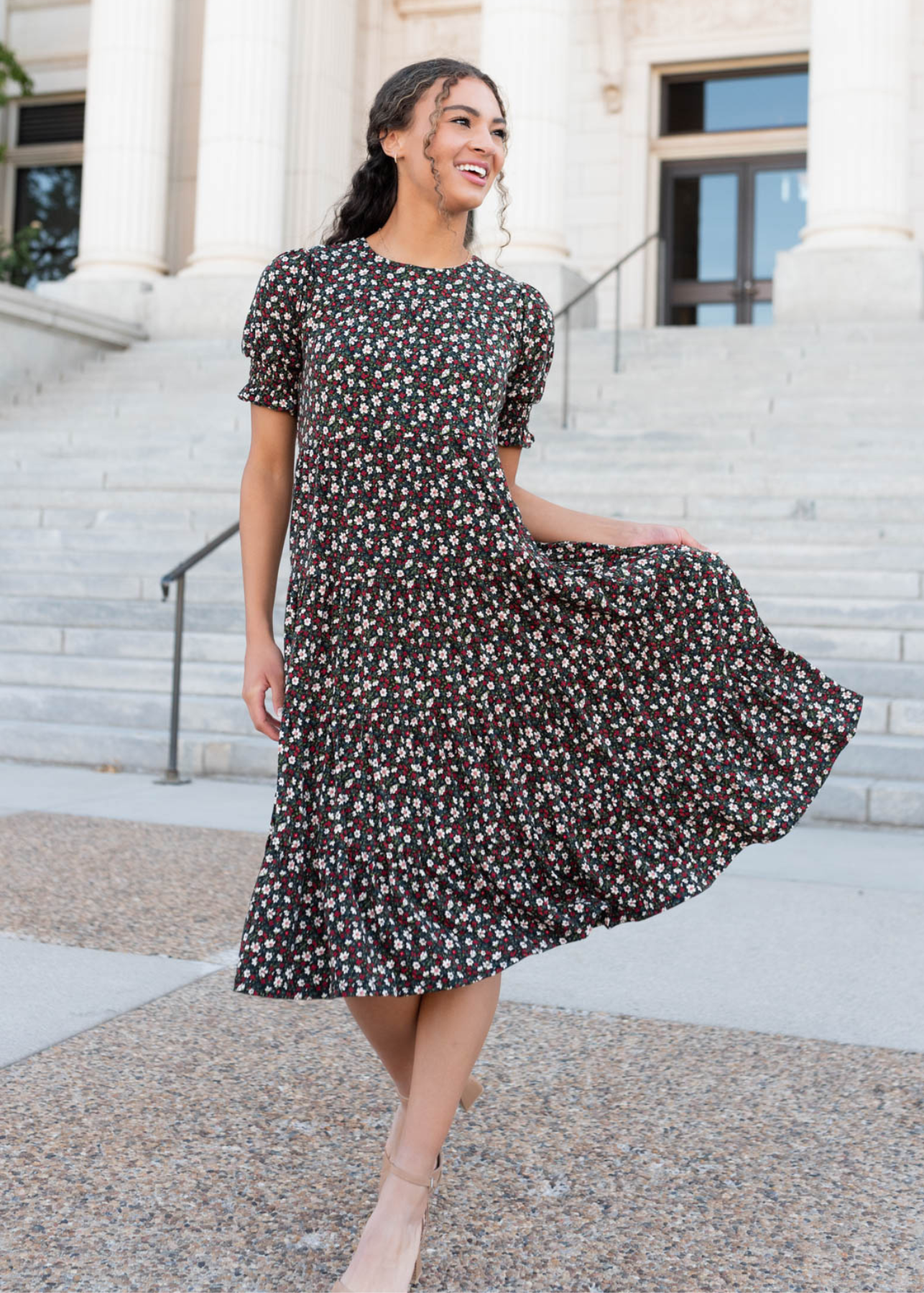 Short sleeve tiered floral dress