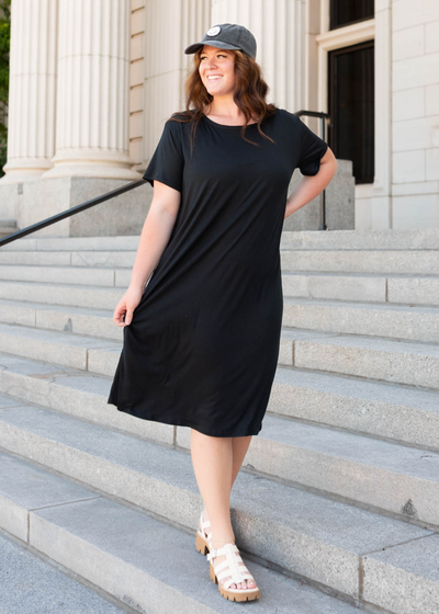 Short sleeve plus size black tee shirt dress