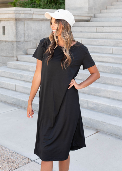 Short sleeve black tee shirt dress