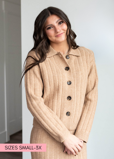 Camel ribbed sweater with dark brown buttons