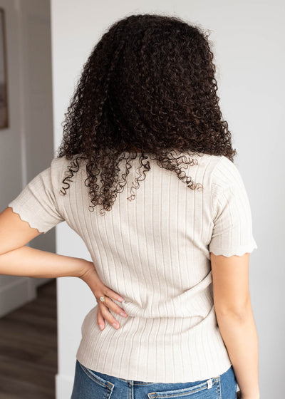 Back view of the oatmeal button top