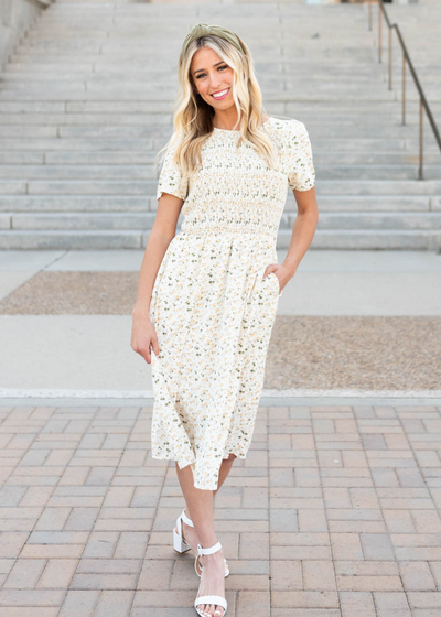 Short sleeve cream floral midi dress