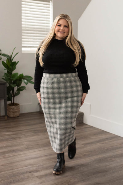 Plus size White and black plaid skirt