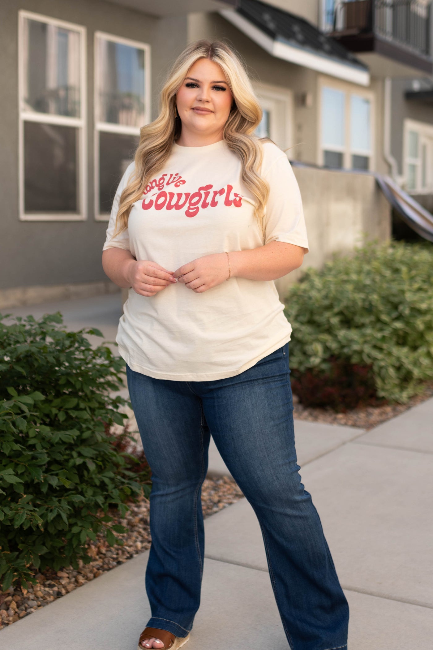 Short sleeve plus size ivory graphic tee