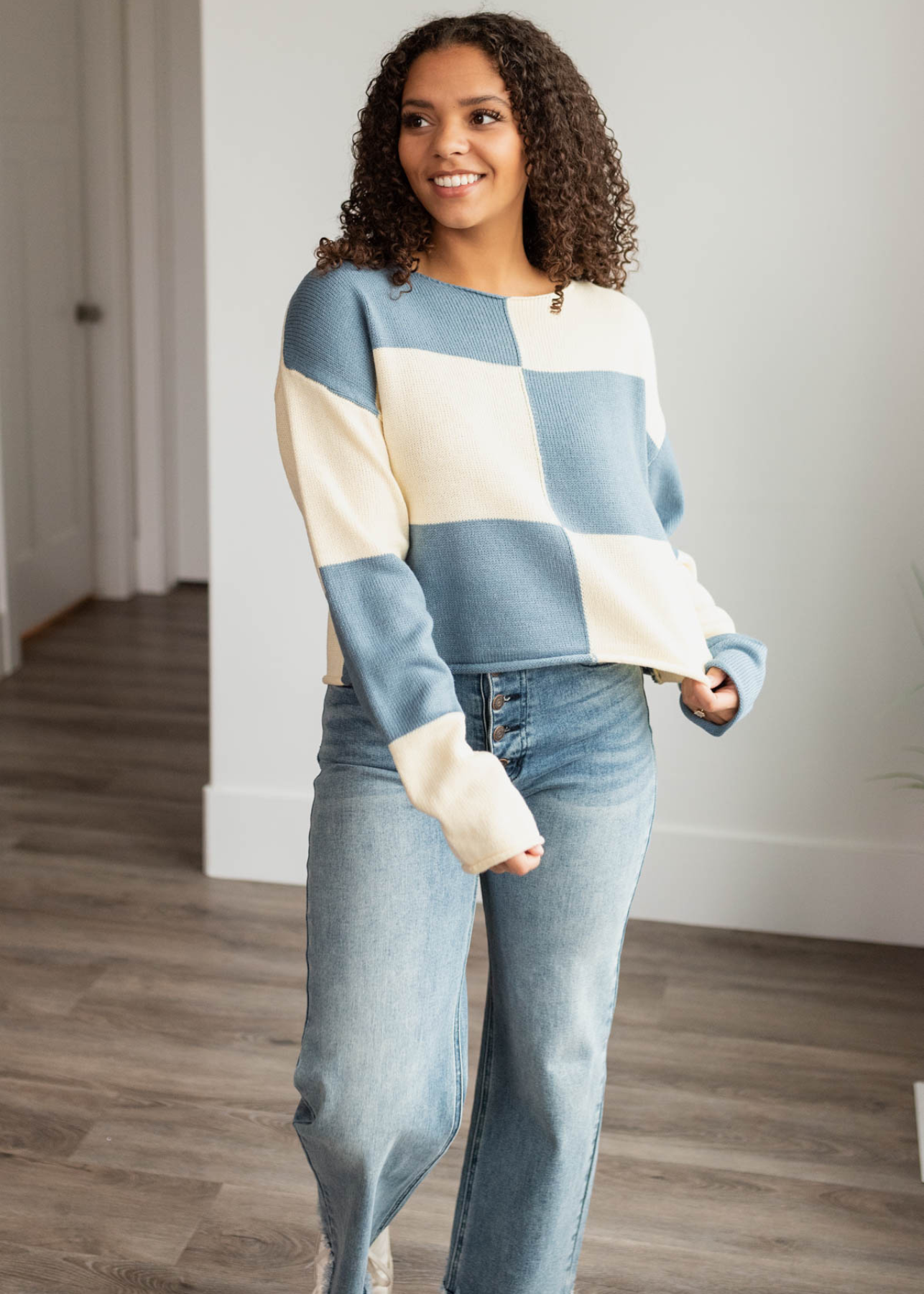 Long sleeve blue checkered sweater