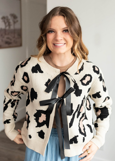 Cream leopard cardigan with long sleeves