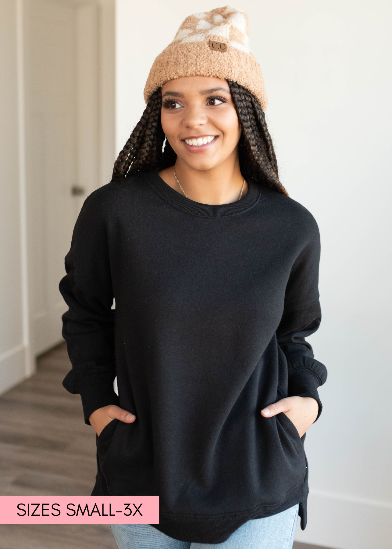 Black pocketed sweater with front pockets