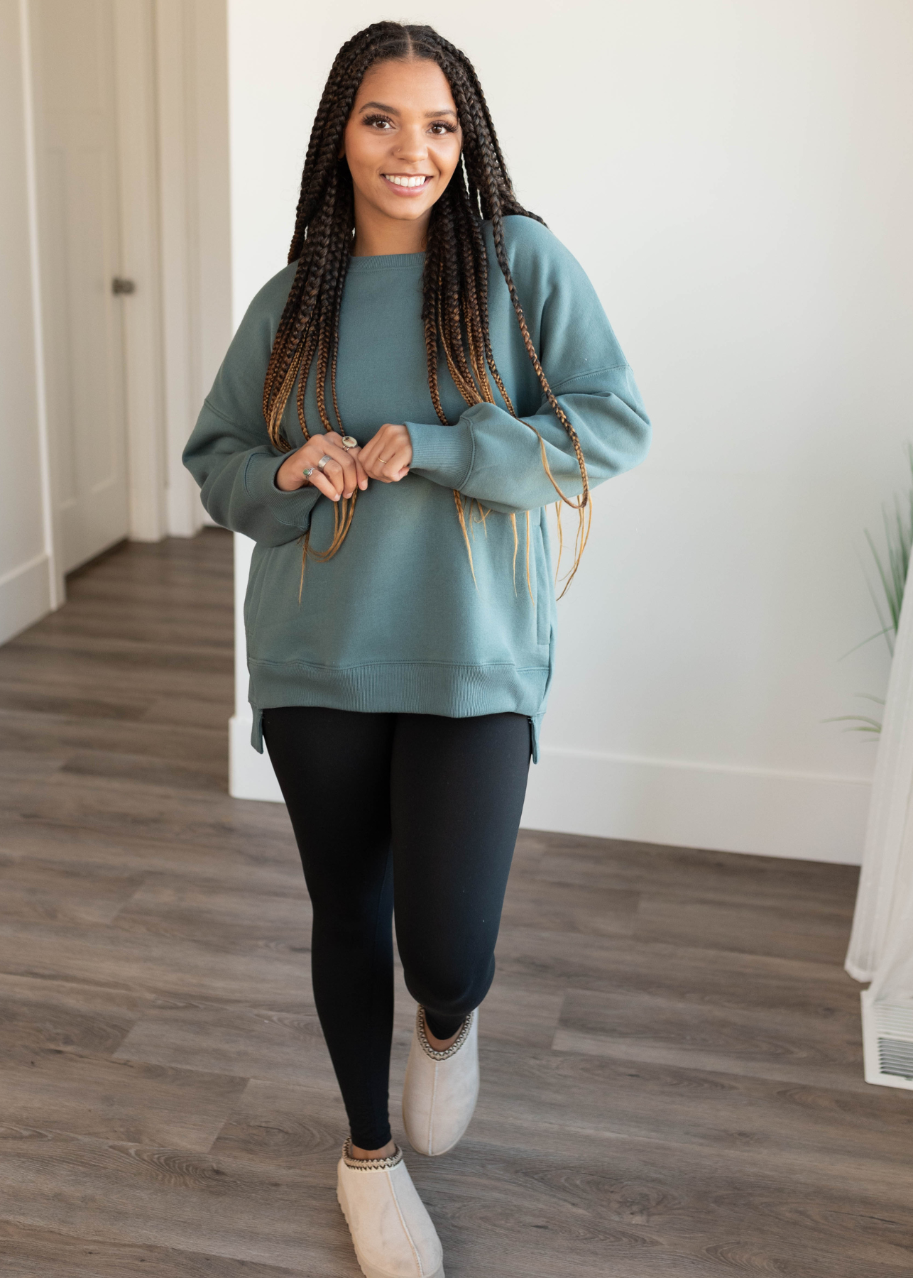 Jade pocketed sweater with front pockets