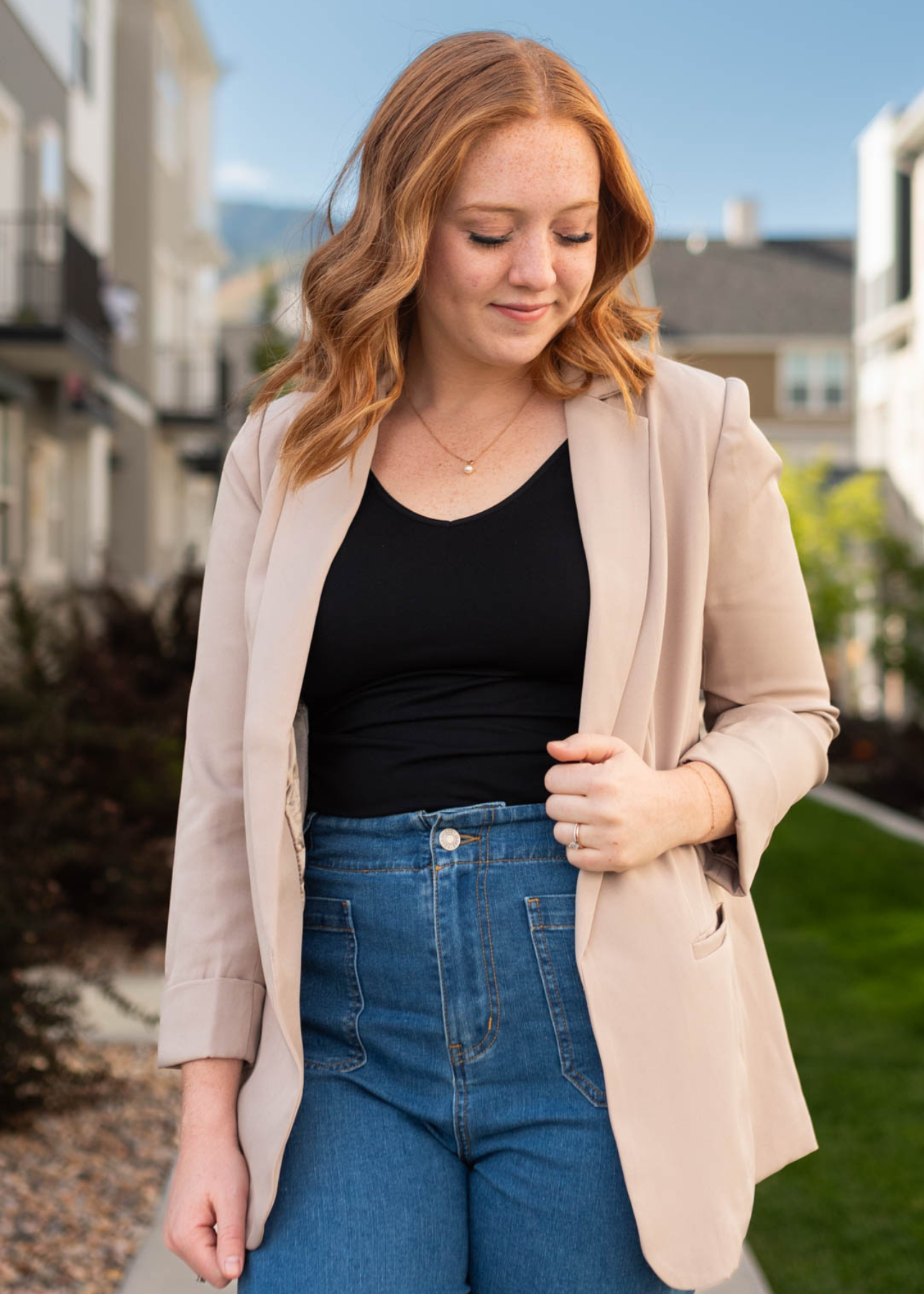 Long sleeve beige blazer with cuffed sleeves