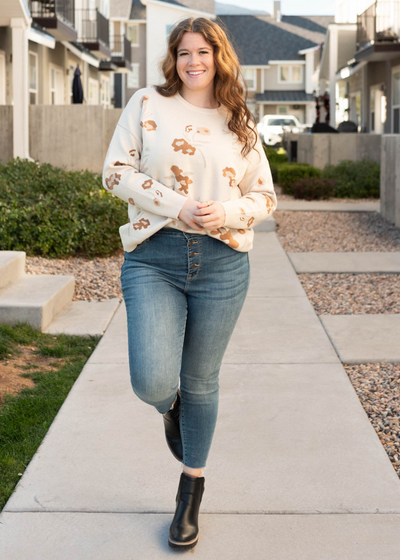 Oatmeal floral sweater with long sleeves