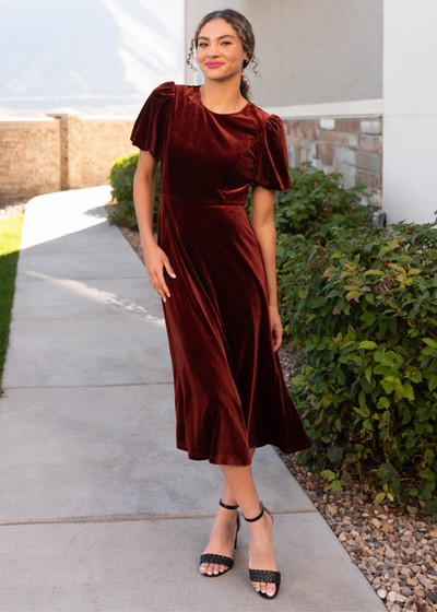 Copper velvet dress with short sleeves