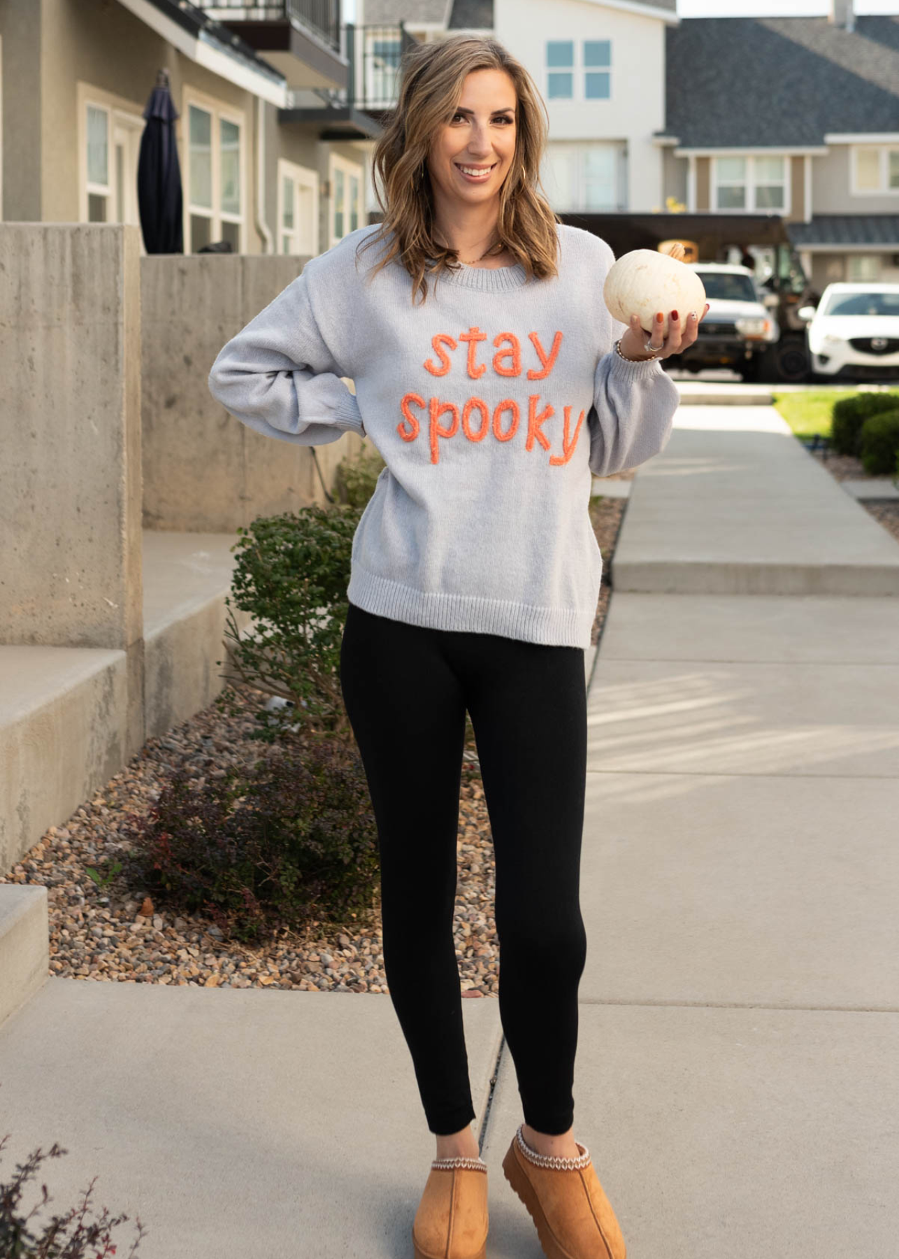 Stay spooky light grey sweater with long sleeves