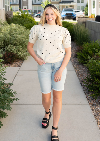 Short sleeve cream black dot sweater