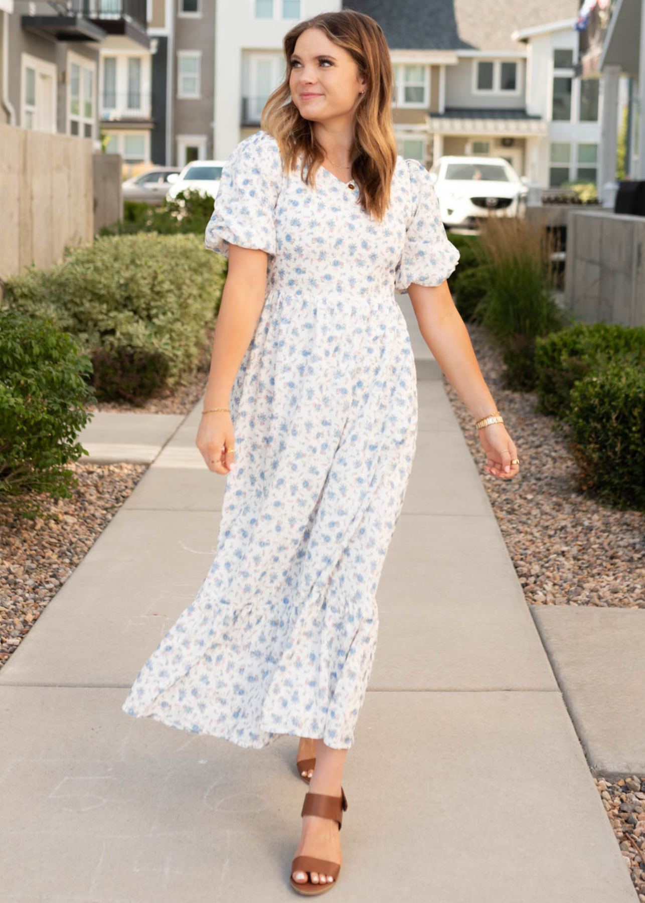 Short sleeve white blue floral dress