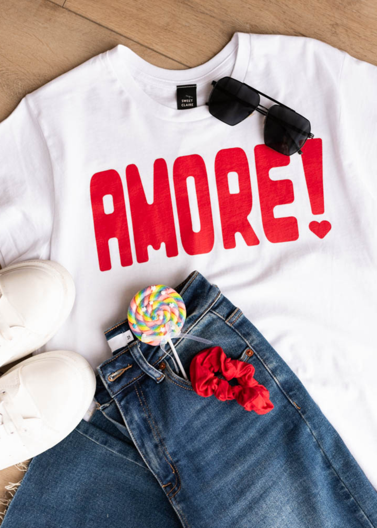 Amore! White Graphic Tee