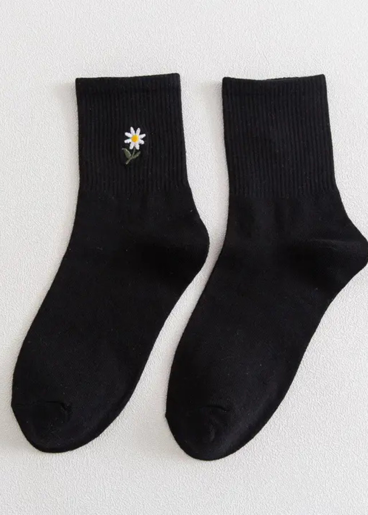 Lennie Black Embroidered Flower Socks