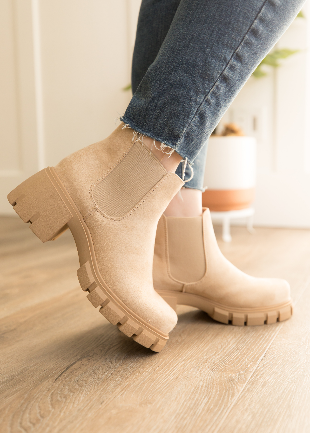 Carina Wheat Chunky Boots