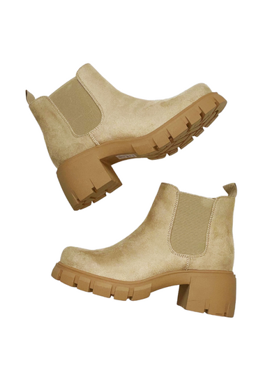 Carina Wheat Chunky Boots